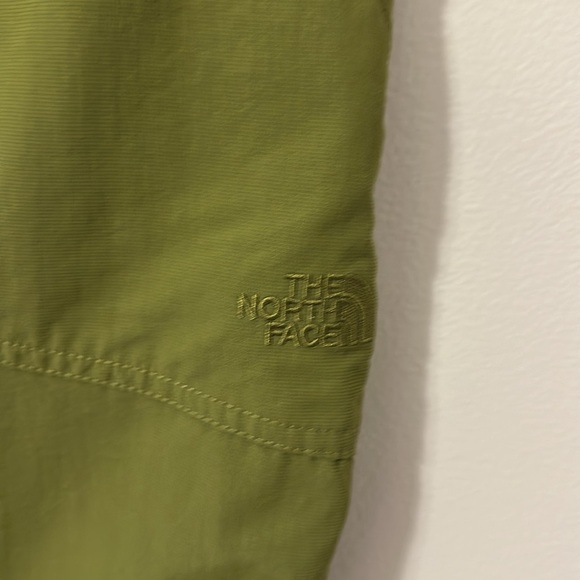 The North Face Women’s Horizon Sunnyside Convertible Hiking Shorts Size 6 Green - Picture 7 of 9